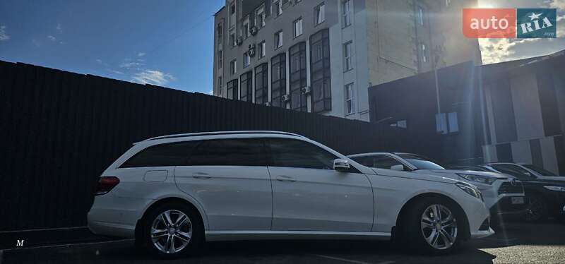 Универсал Mercedes-Benz E-Class 2013 в Житомире