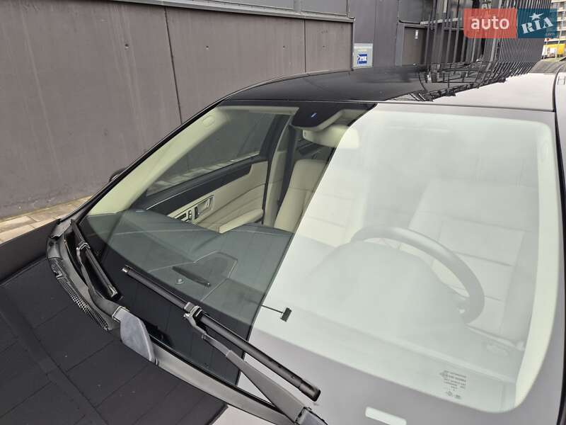 Седан Mercedes-Benz E-Class 2009 в Киеве