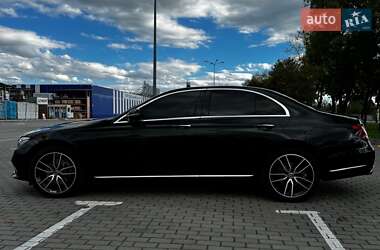 Седан Mercedes-Benz E-Class 2017 в 