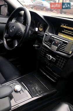 Седан Mercedes-Benz E-Class 2011 в 
