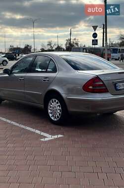 Седан Mercedes-Benz E-Class 2004 в Одесі