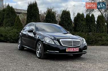 Седан Mercedes-Benz E-Class 2012 в Городенке