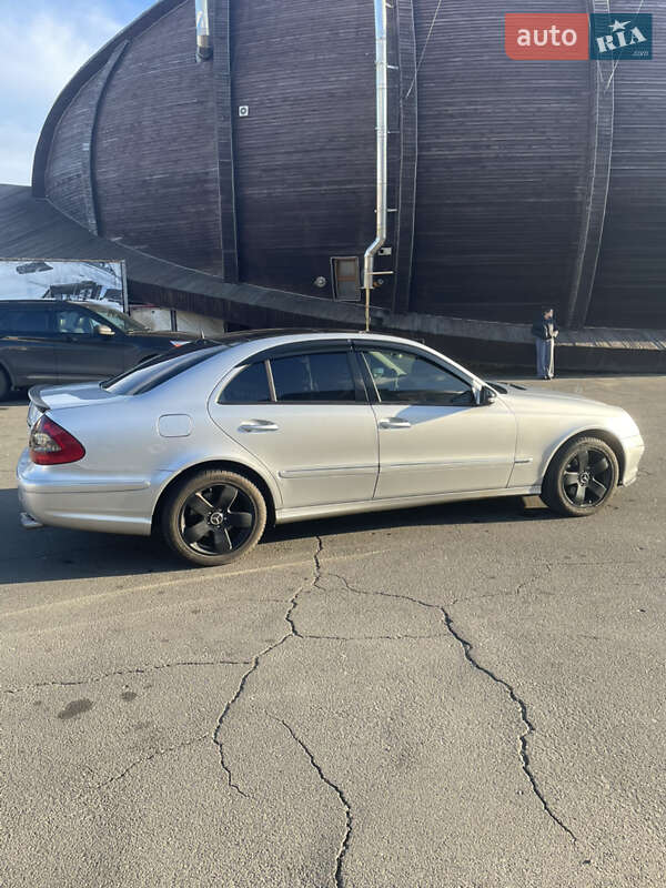 Седан Mercedes-Benz E-Class 2007 в Одесі
