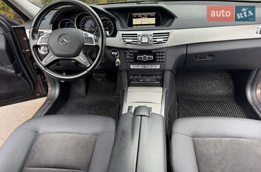 Седан Mercedes-Benz E-Class 2014 в Киеве