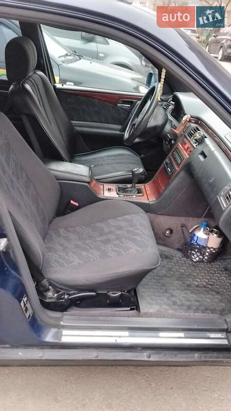 Універсал Mercedes-Benz E-Class 1999 в Запоріжжі фото 18 Універсал Mercedes-Benz E-Class 1999 в Запоріжжі