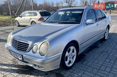 Седан Mercedes-Benz E-Class 2000 в Львові