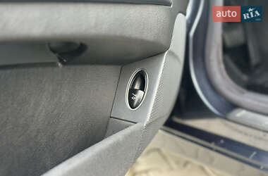 Седан Mercedes-Benz E-Class 2003 в 