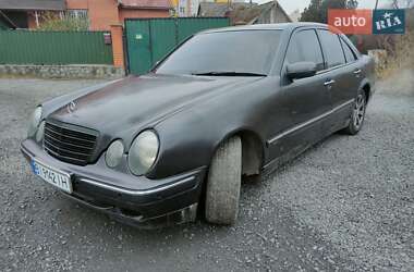 Седан Mercedes-Benz E-Class 1999 в Миргороде