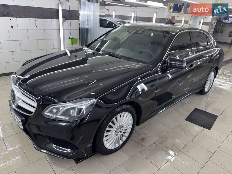 Седан Mercedes-Benz E-Class 2014 в Киеве