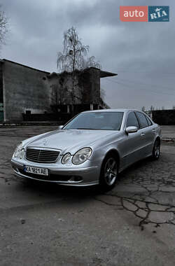 Седан Mercedes-Benz E-Class 2004 в Киеве