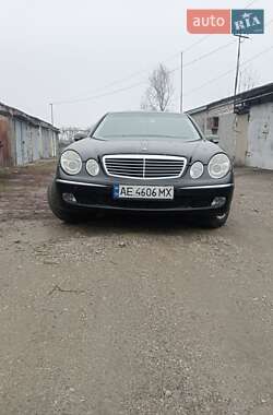 Седан Mercedes-Benz E-Class 2003 в 