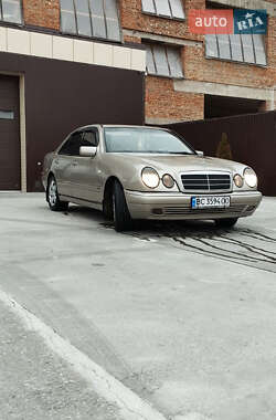 Седан Mercedes-Benz E-Class 1997 в 