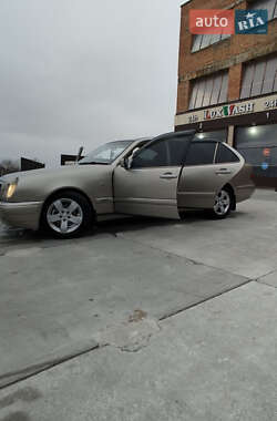 Седан Mercedes-Benz E-Class 1997 в 