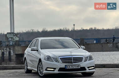 Седан Mercedes-Benz E-Class 2012 в Дніпрі