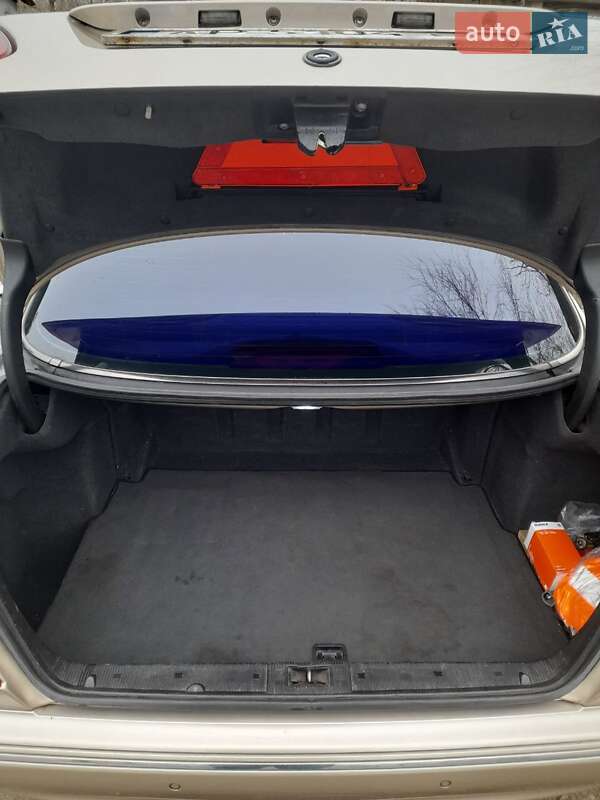 Седан Mercedes-Benz E-Class 2000 в Запоріжжі