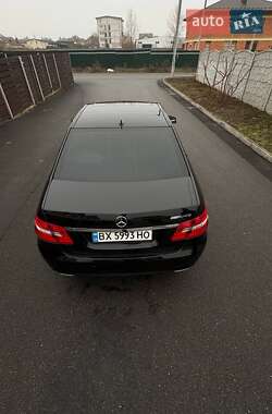 Седан Mercedes-Benz E-Class 2010 в 