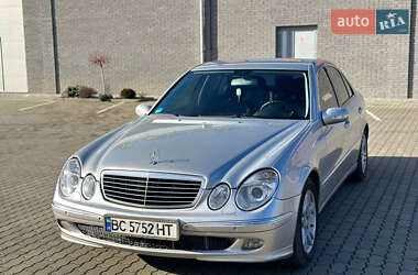 Седан Mercedes-Benz E-Class 2002 в Рівному