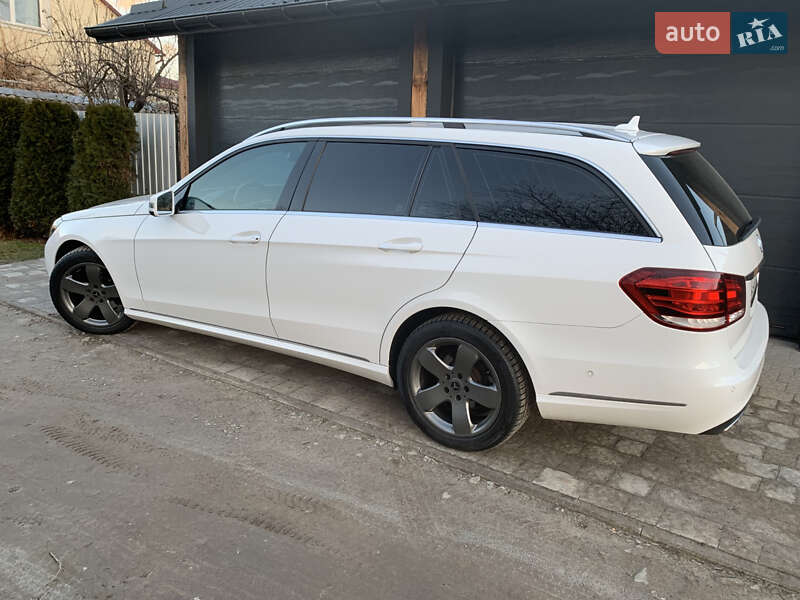 Универсал Mercedes-Benz E-Class 2013 в Яворове