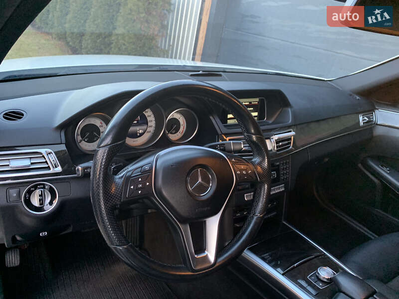 Универсал Mercedes-Benz E-Class 2013 в Яворове