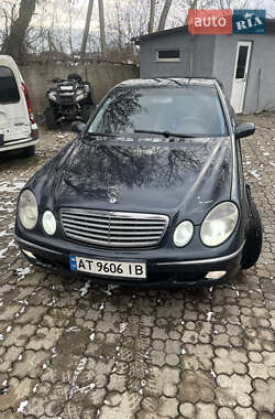 Седан Mercedes-Benz E-Class 2002 в Дядьковичах