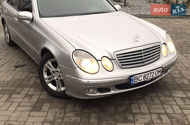 Седан Mercedes-Benz E-Class 2002 в Дніпрі