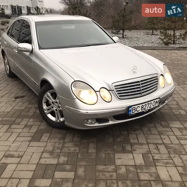 Mercedes-Benz E-Class 2002
