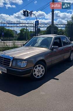 Седан Mercedes-Benz E-Class 1989 в Житомирі