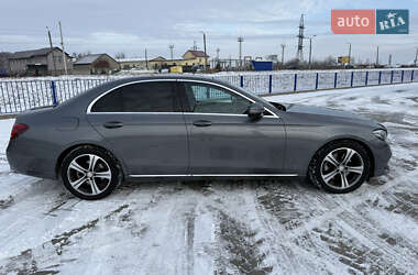 Седан Mercedes-Benz E-Class 2016 в Нововолынске