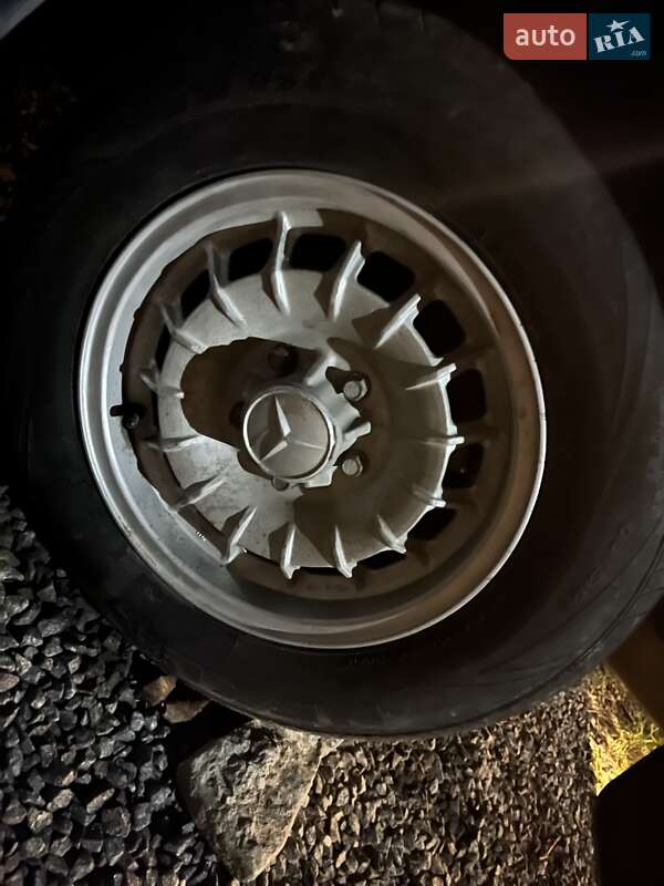 Седан Mercedes-Benz E-Class 1978 в Хмельницькому