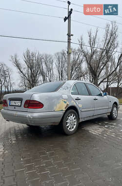 Седан Mercedes-Benz E-Class 1998 в Чернівцях