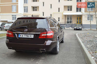 Универсал Mercedes-Benz E-Class 2012 в 