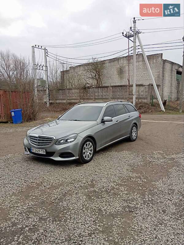 Универсал Mercedes-Benz E-Class 2014 в Щирце фото 3 Универсал Mercedes-Benz E-Class 2014 в Щирце