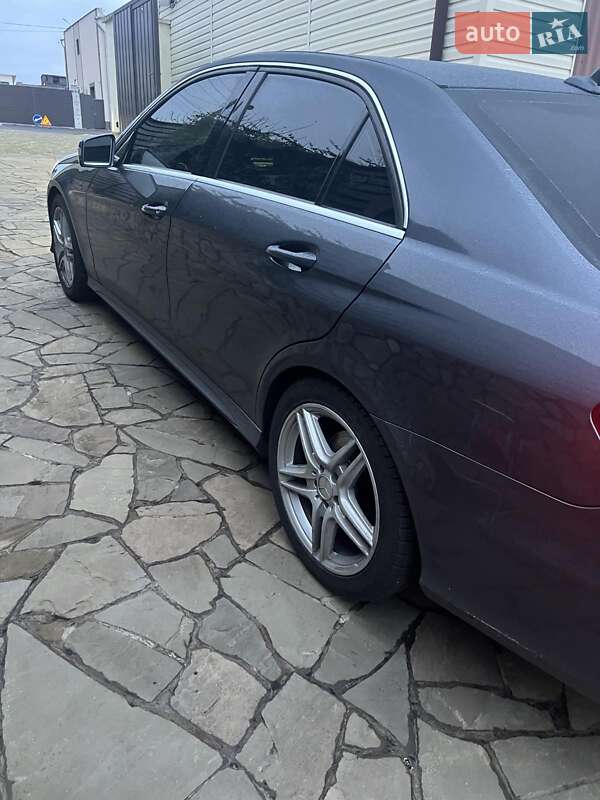 Седан Mercedes-Benz E-Class 2014 в Запорожье