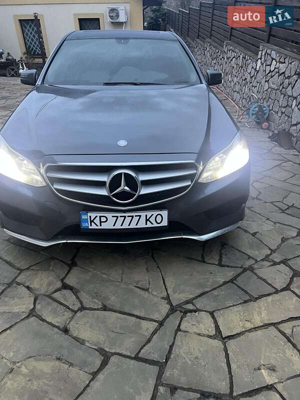 Седан Mercedes-Benz E-Class 2014 в Запорожье