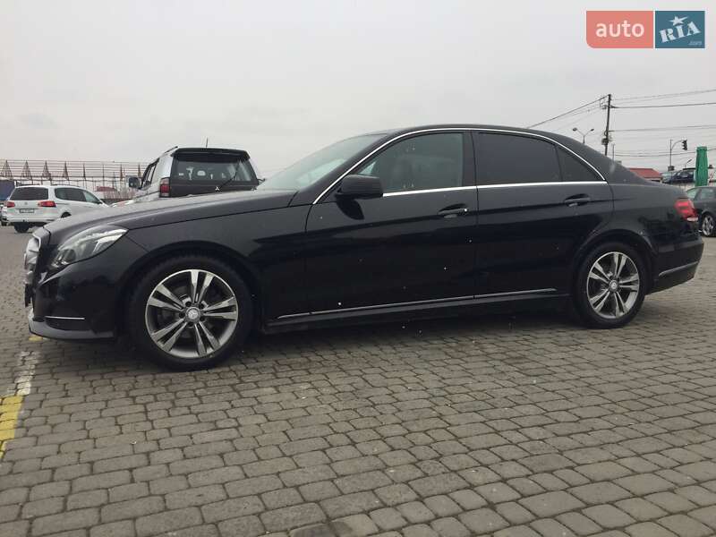 Седан Mercedes-Benz E-Class 2014 в Черновцах