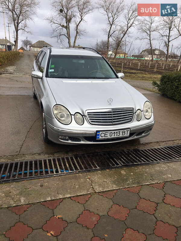 Универсал Mercedes-Benz E-Class 2004 в 