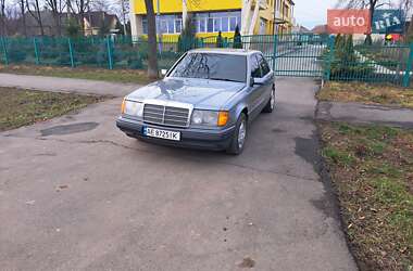 Седан Mercedes-Benz E-Class 1992 в Краматорську