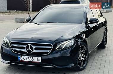 Универсал Mercedes-Benz E-Class 2017 в 