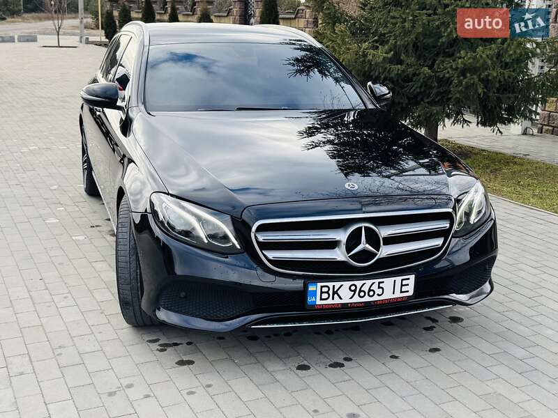 Універсал Mercedes-Benz E-Class 2017 в Сарнах