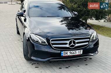 Универсал Mercedes-Benz E-Class 2017 в 
