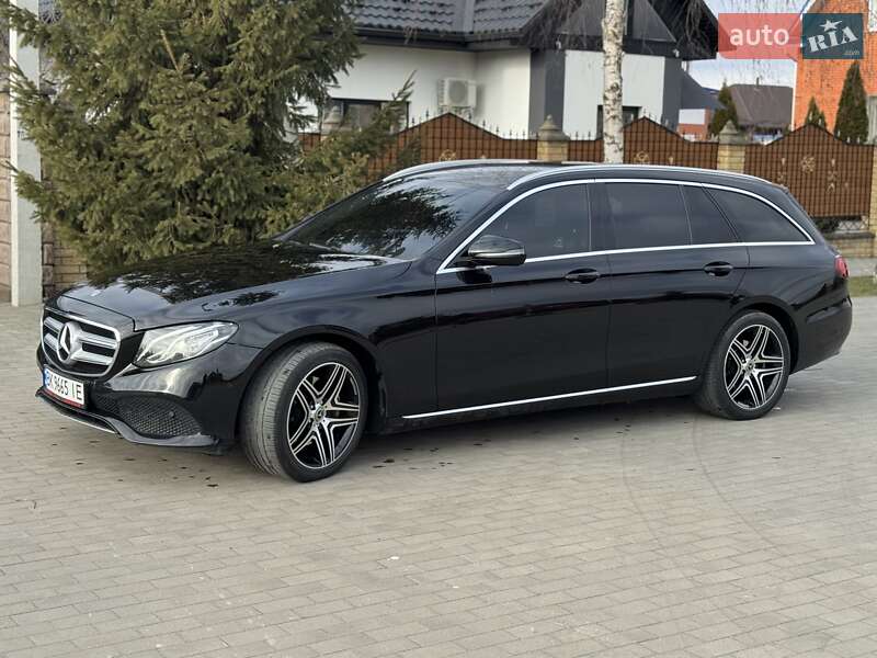 Універсал Mercedes-Benz E-Class 2017 в Сарнах