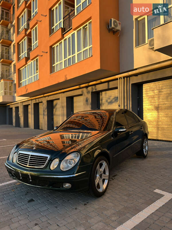 Седан Mercedes-Benz E-Class 2002 в Виннице