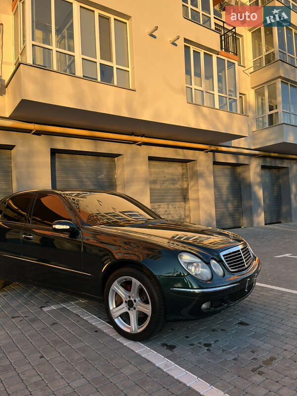 Седан Mercedes-Benz E-Class 2002 в Виннице