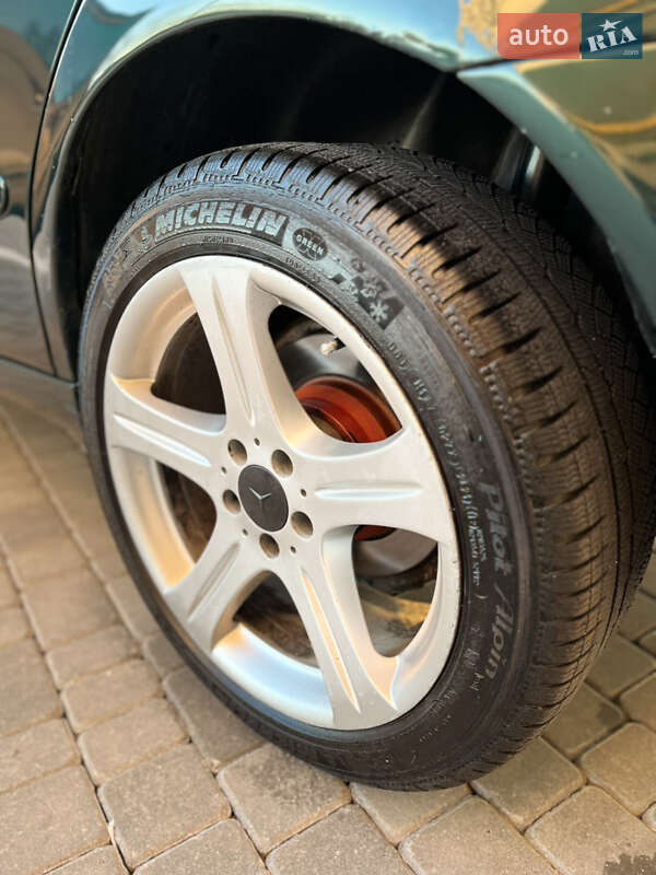 Седан Mercedes-Benz E-Class 2002 в Виннице