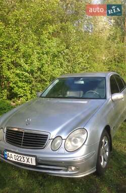 Седан Mercedes-Benz E-Class 2003 в 