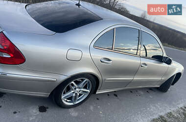 Седан Mercedes-Benz E-Class 2003 в Березному