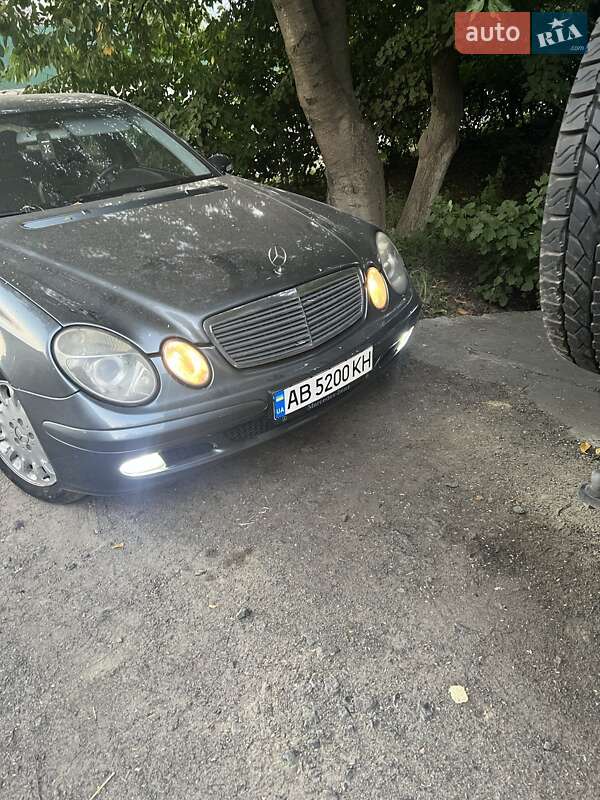 Седан Mercedes-Benz E-Class 2004 в Вінниці