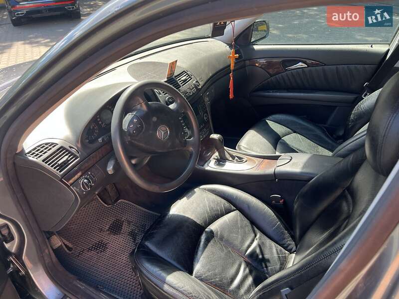 Седан Mercedes-Benz E-Class 2004 в Вінниці