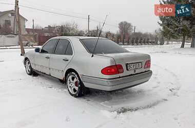 Седан Mercedes-Benz E-Class 1996 в Дубні