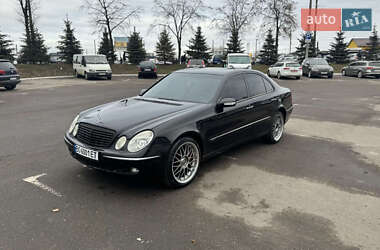 Седан Mercedes-Benz E-Class 2002 в Рівному